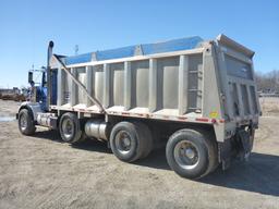 2011 Kenworth T800 Tri/A Dump Truck