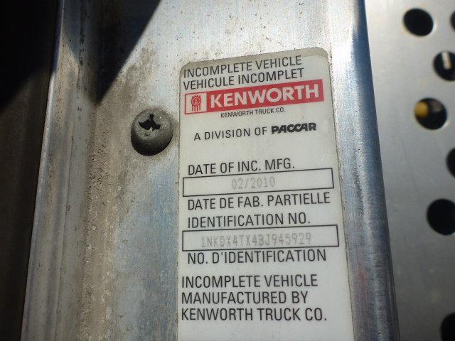 2011 Kenworth T800 Tri/A Dump Truck