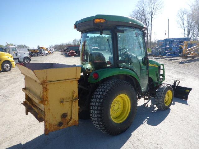 2013 John Deere 3520 4x4 Utility Tractor