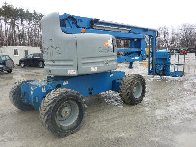 2004 Genie Z60/34 Articulated 4x4 Boom Lift