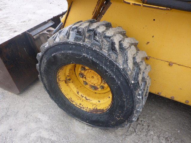 2008 John Deere 325 Skid Steer