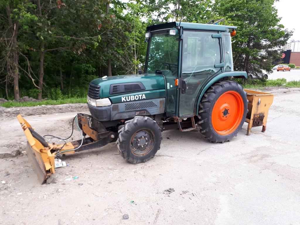 2002 Kubota L4330D 4x4 Utility Tractor