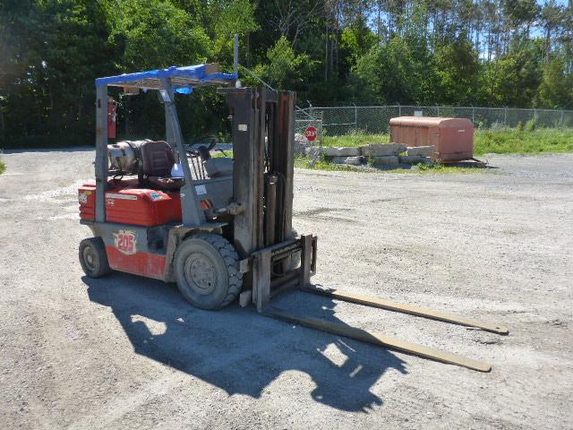 Toyota 425F25 4,700 Lb Forklift