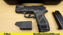 TAURUS ARMAS TH40C .40 S&W Pistol. Excellent. 3.5" Barrel. Shiny Bore, Tight Action Semi Auto Featur