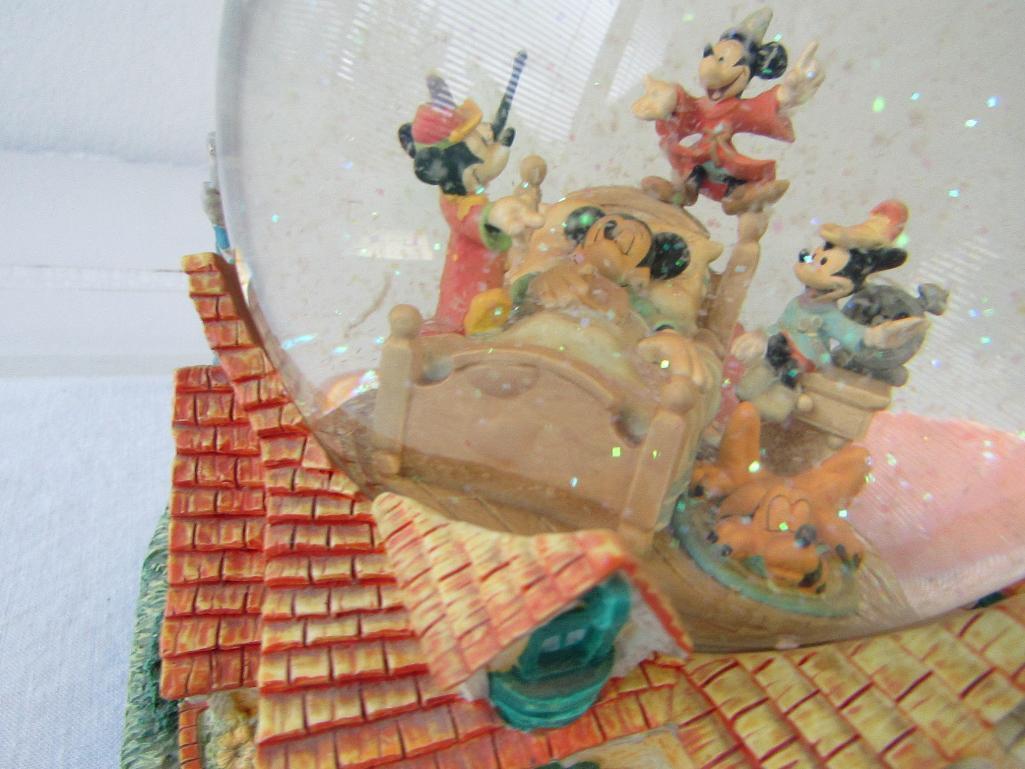 Disney Mickey Mouse Dreaming Musical Snow Globe. Tune "When You Wish Upon A Star".