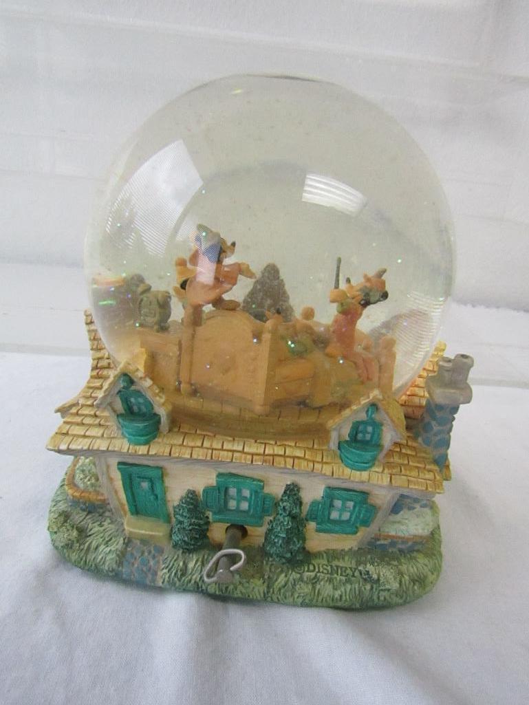 Disney Mickey Mouse Dreaming Musical Snow Globe. Tune "When You Wish Upon A Star".