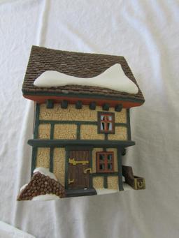 Dept 56 Dickens Village The Spider Box Locks 56.58448 In Original Box.