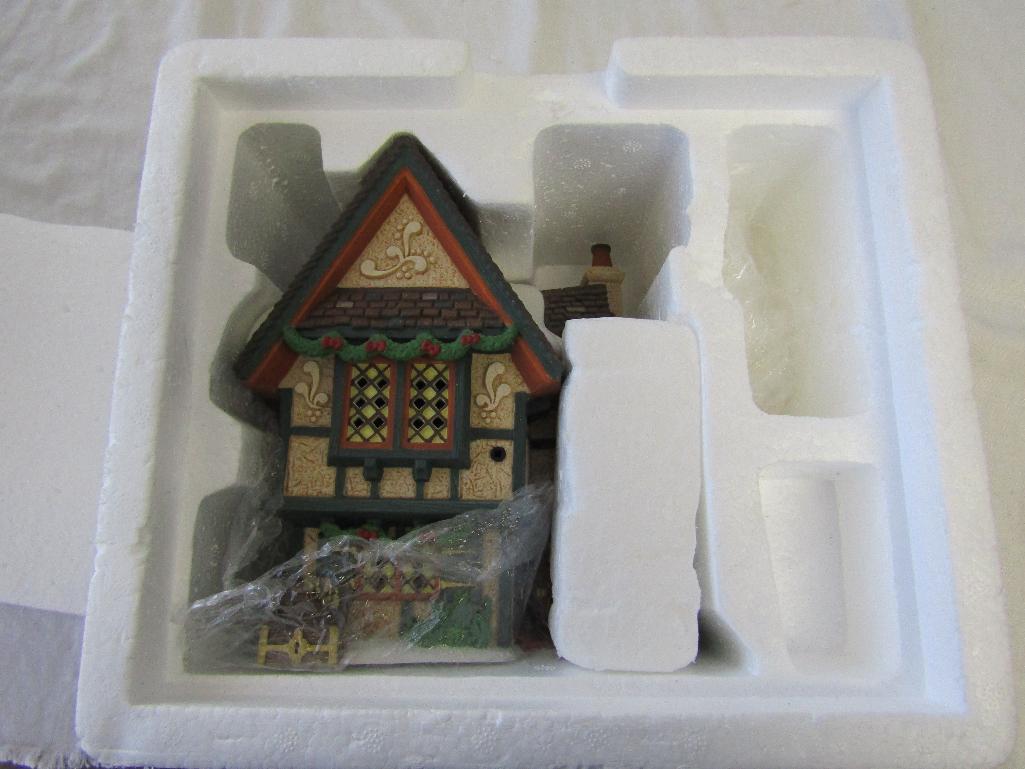 Dept 56 Dickens Village The Spider Box Locks 56.58448 In Original Box.