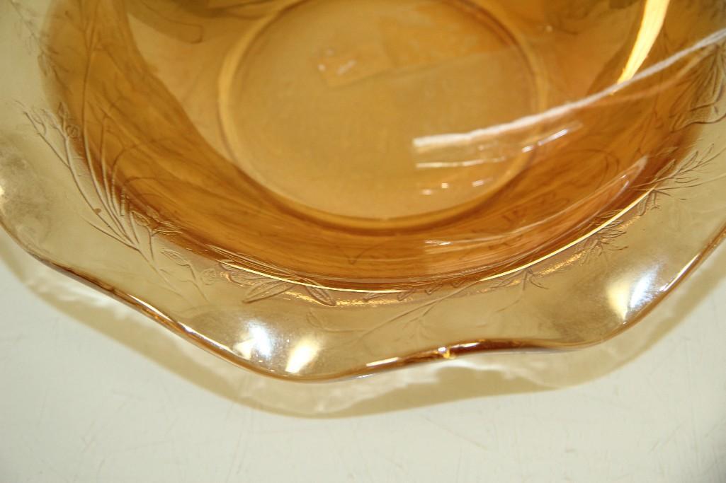 Vintage Carnival Glass Marigold Ruffle Rim Serving Bowl. Leaf/Vine/Floral Pattern. 2.5"H x 9.5".