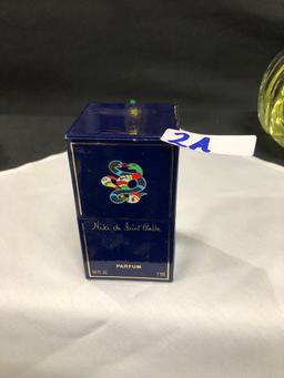 Niki De Saint- PErfume bottle in the original box. Excellent condition approx 4"