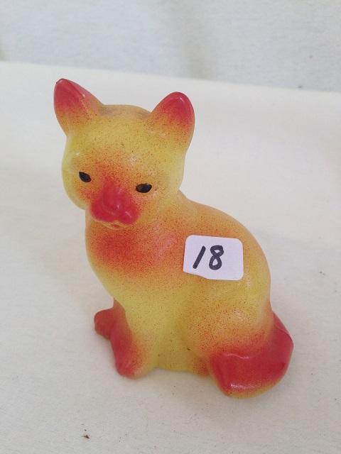 Fenton Sitting Cat Airbrushed