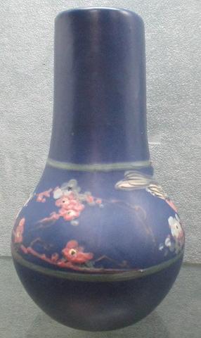 Weller 9.75" � Hudson vase w/ Sparrows on Branch decor .