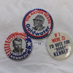 3  4"  political badges as shown