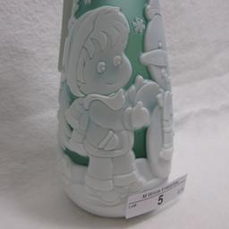 Chris Carpenter Cameo 8" bottle vase-"Frosty" white/crystal/lt green-3 laye