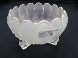 Nwood white Leaf & Beads rosebowl. Scarce