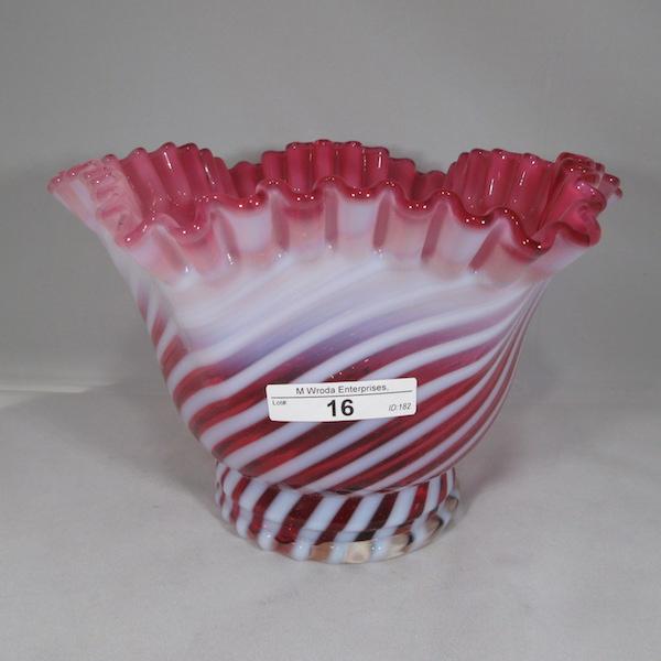 Fenton cran opal swirl large vase. 6 x 7"W