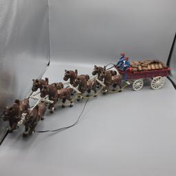 Cast Horse & Carriage set-Age? One figure needs repaired.