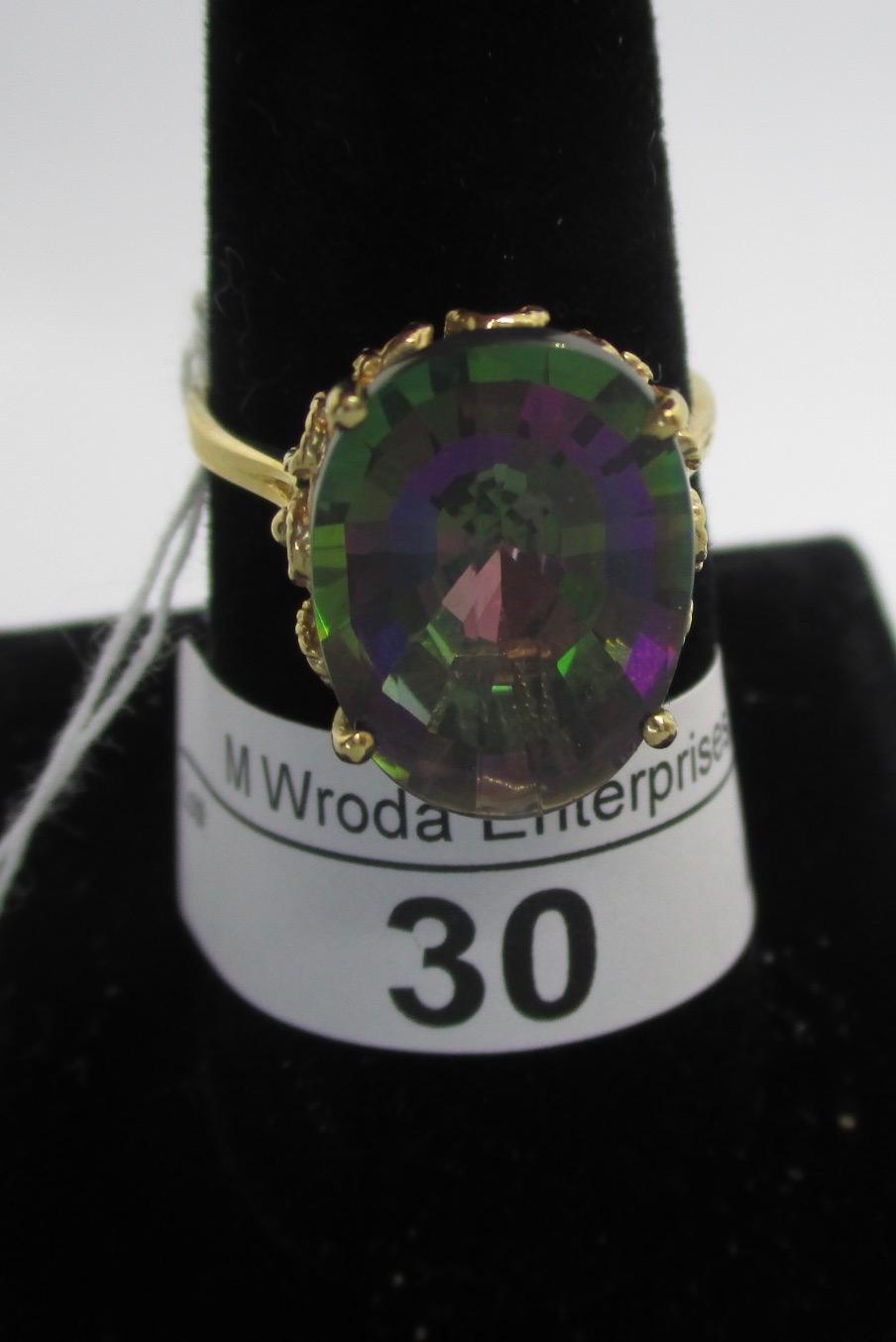 Ring-10K multicolor stone, size 8