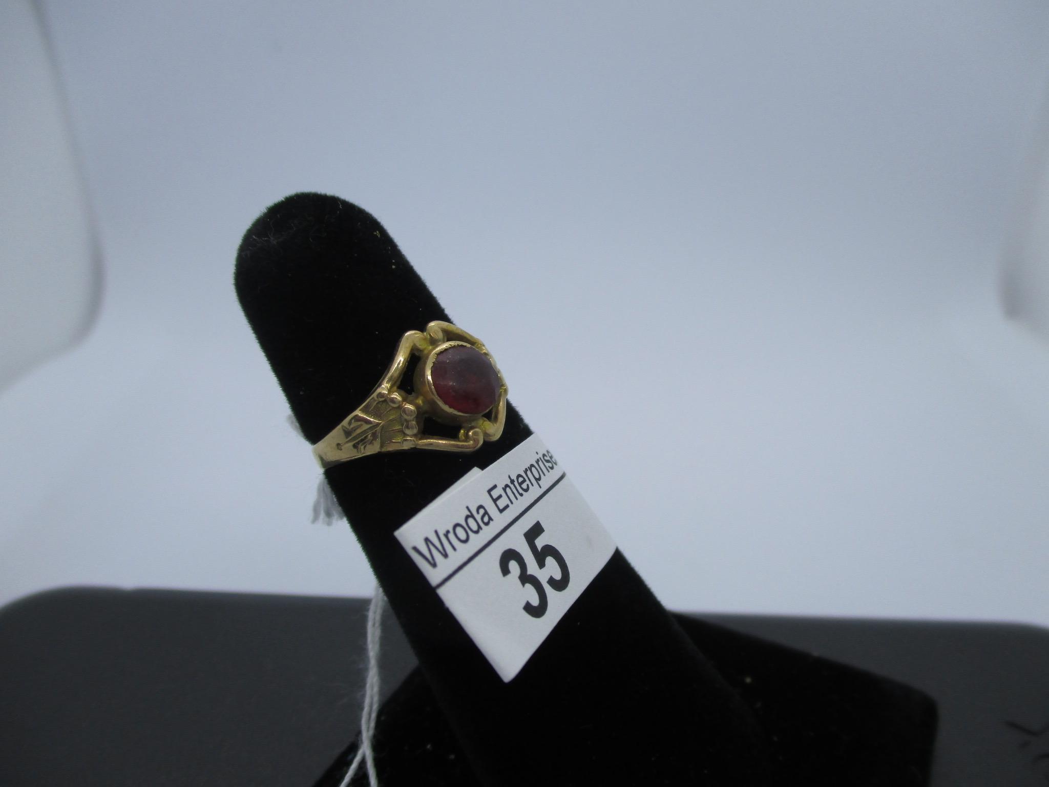 Ring-10K red glass stone, size 6