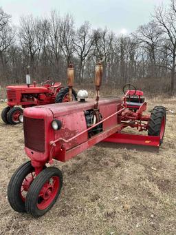 Allis Chalmers stretched road grader