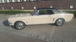 Ford Mustang 3,3l Coupé