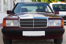 Mercedes-Benz 190E 18 Avantgarde