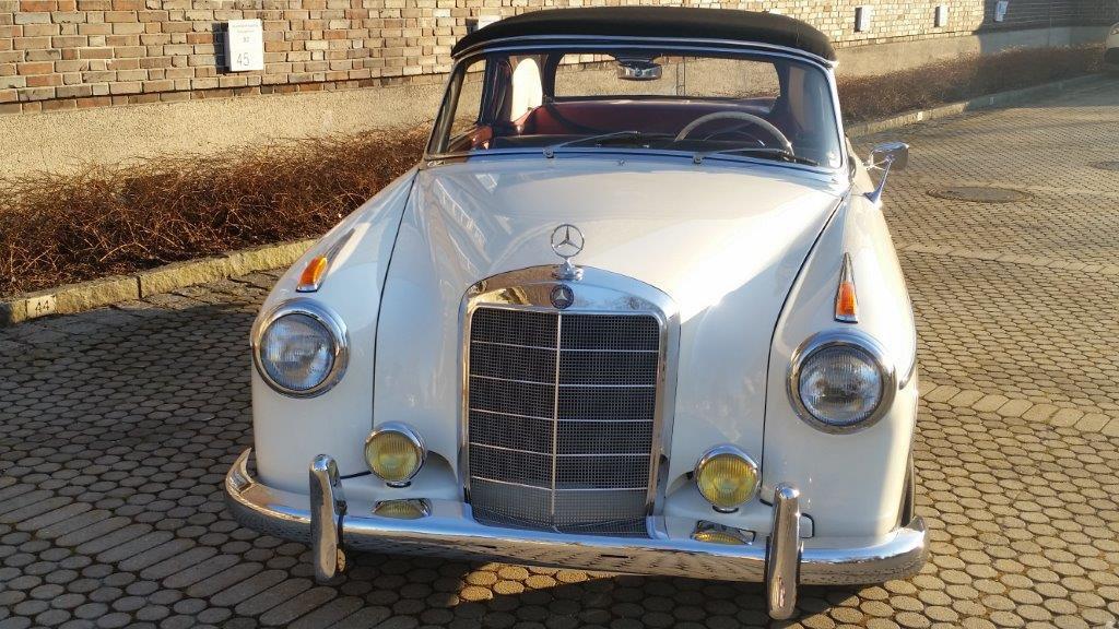 Mercedes-Benz 220 S Ponton Convertible (W187)