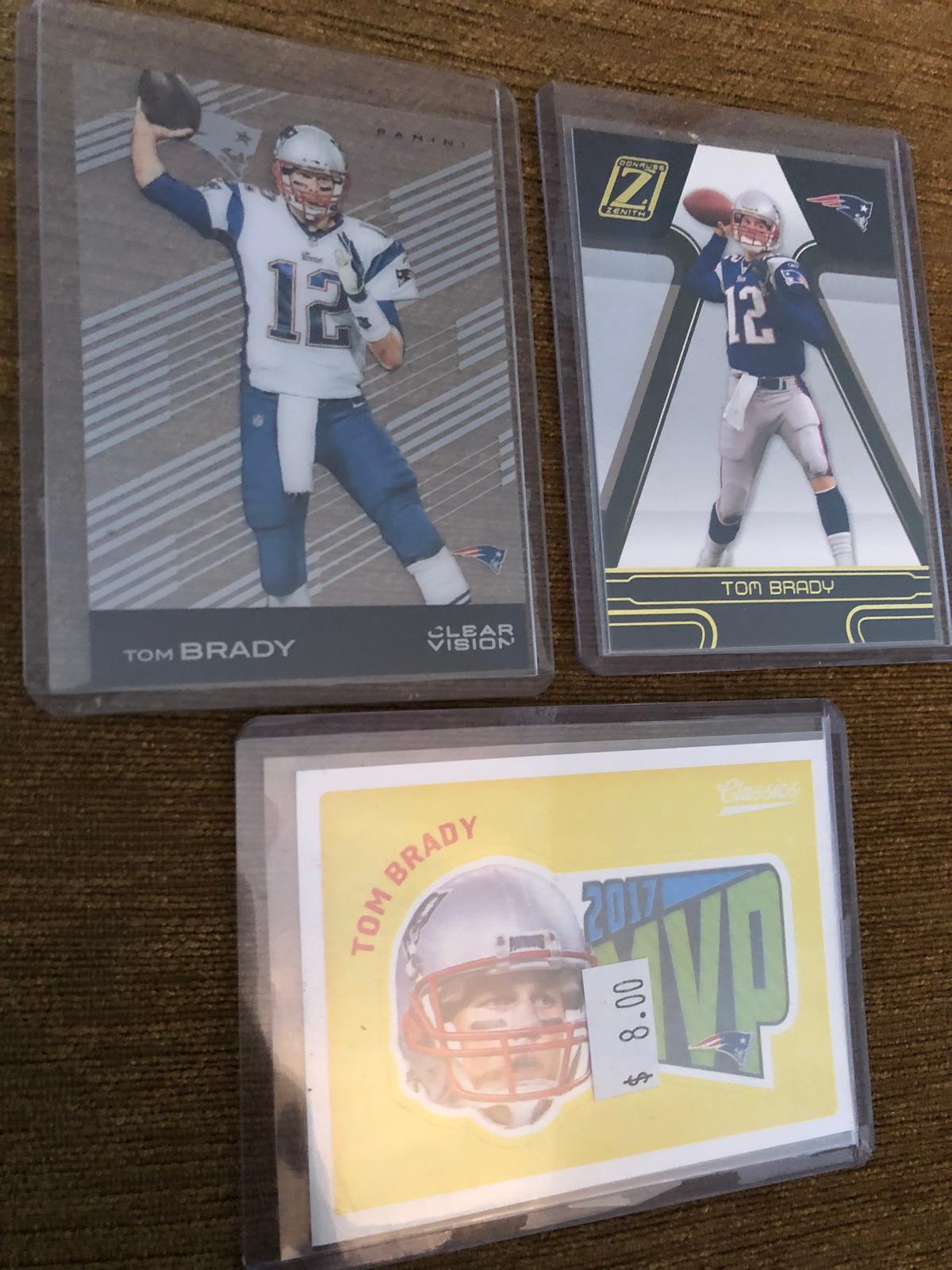 FOOTBALL LOT: TOM BRADY