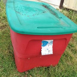 3 STORAGE TOTES OF LANDSCAPING BORDERS