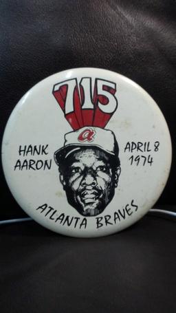 LARGE HANK AARON PINBACK 715 HOME RUNS 1974