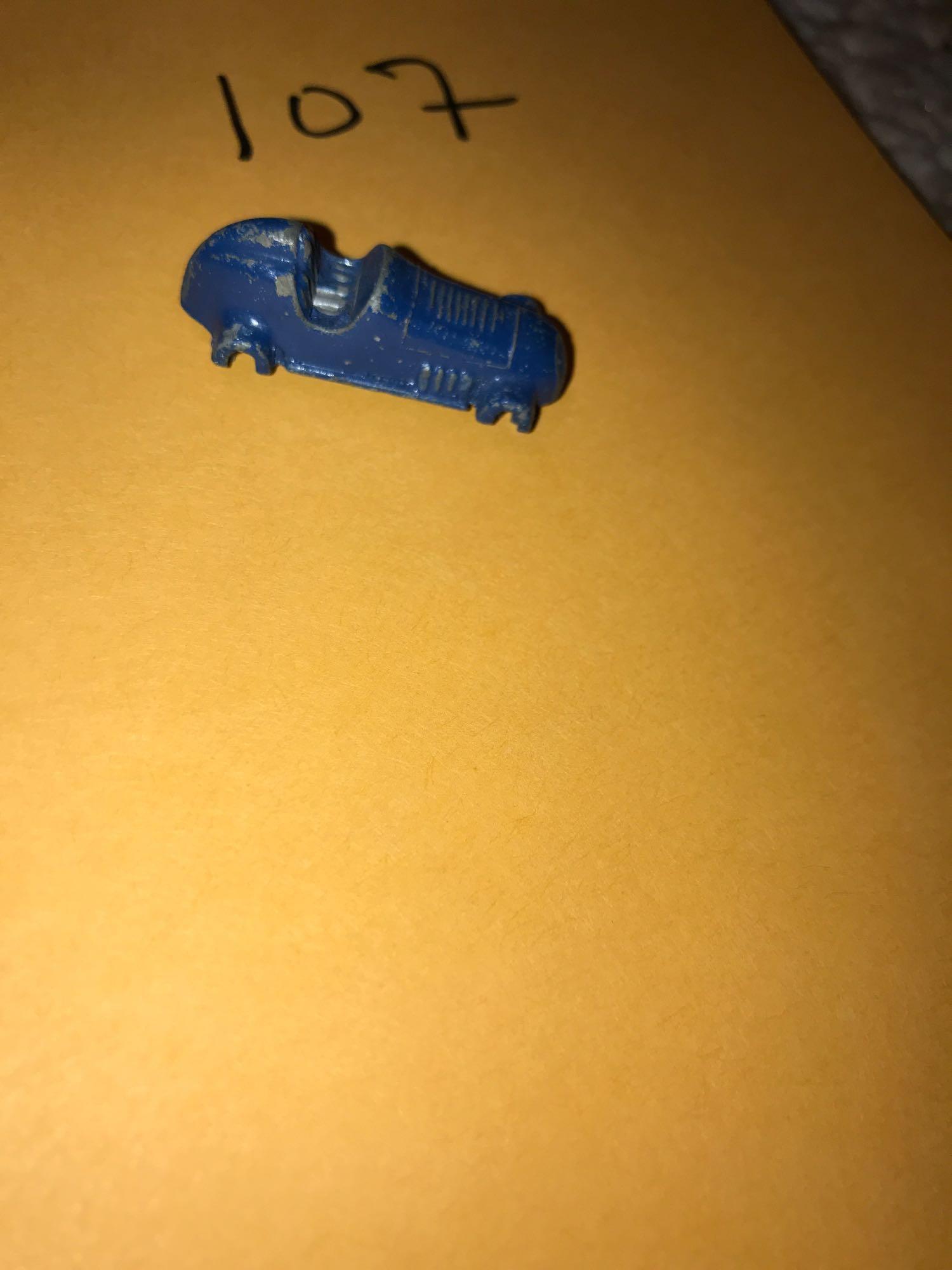 Blue 1.5" Tootsietoy Car Chicago .24