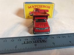Matchbox Lesney Series 48 Dodge Dumper Truck w/box