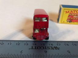 Matxhbox Lesney Series 5 London Bus w/box