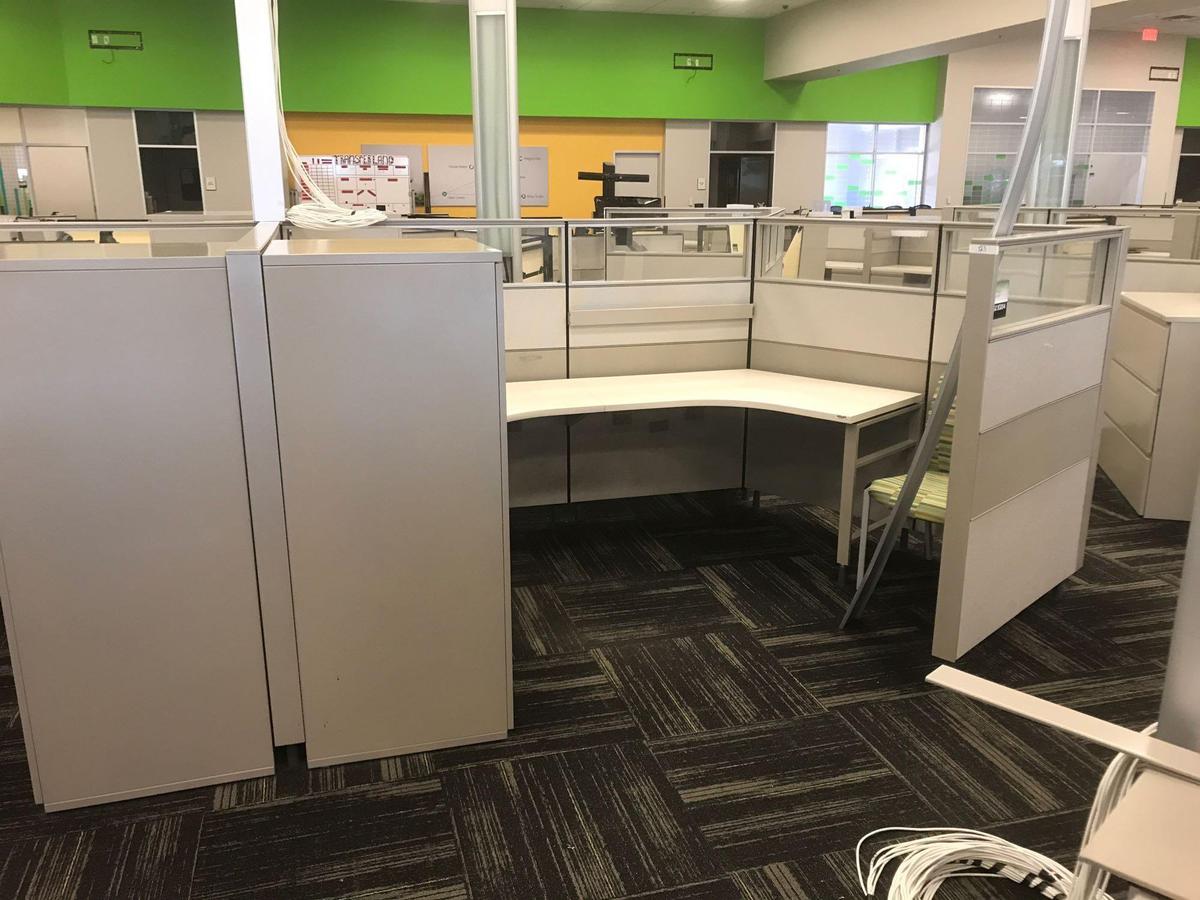 4 desk privacy height rectangular cubicle system