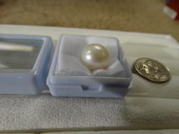 Beautiful 8.15 Ct. Natural Round Cut Australian Fresh Water White Pearl