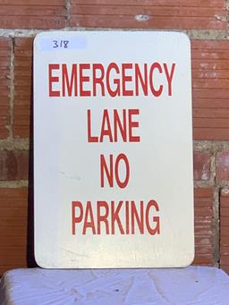 Emergency Lane No Parking Sign