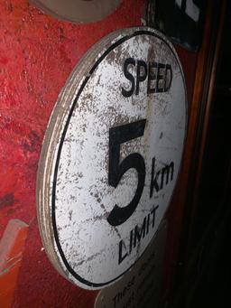 5 km Speed Limit Sign