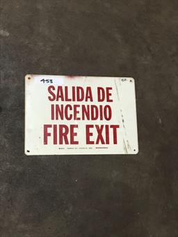 Fire exit English & Spanish 10in x 1ft 2in plastic sign