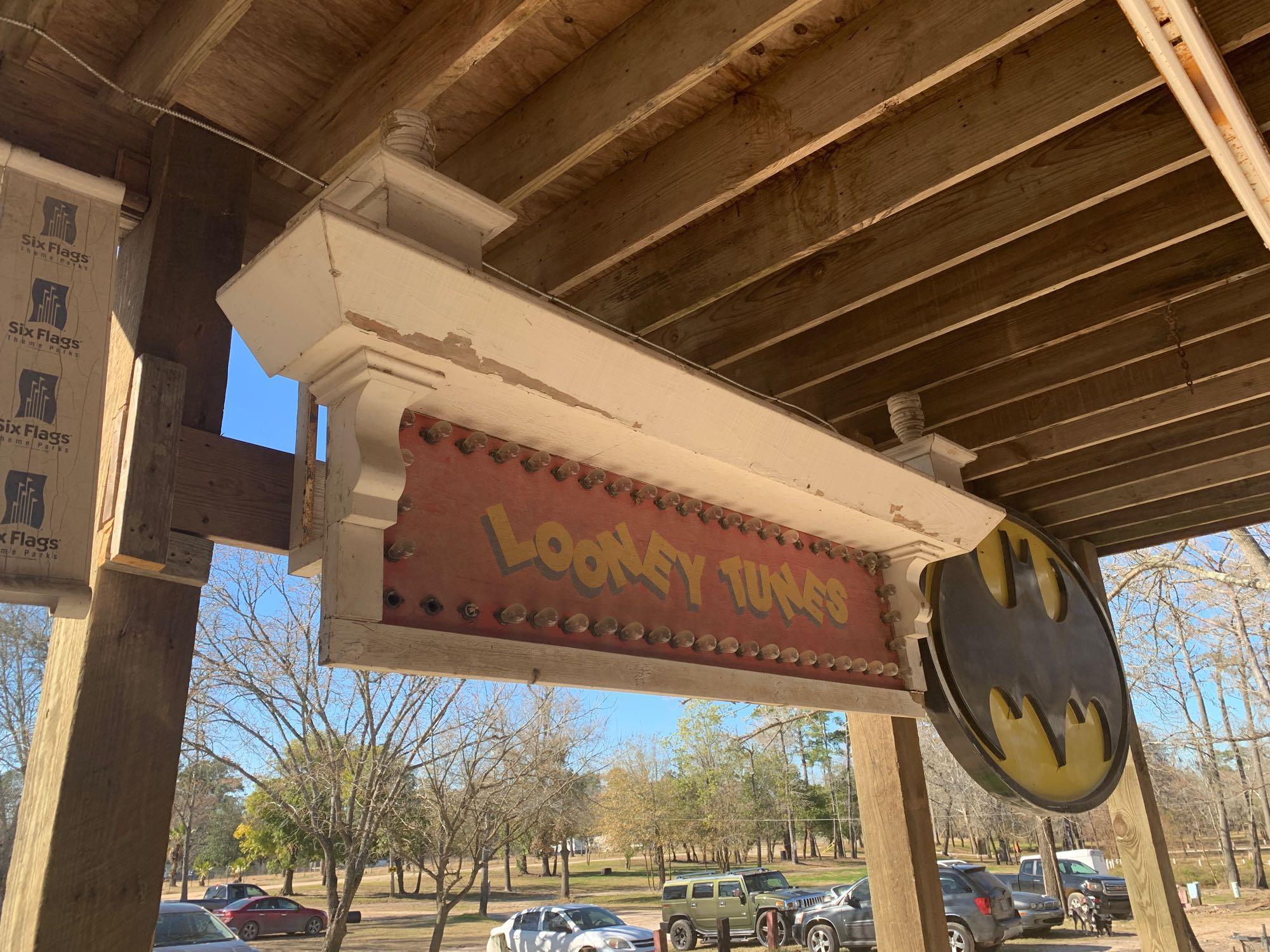 Working Looney Tunes Marquee AstroWorld Attraction Sign