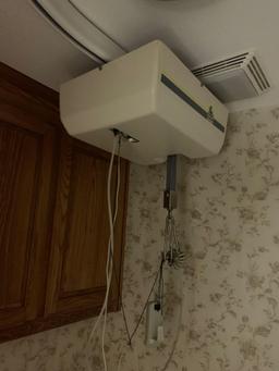 Handi Move Surehands Ceiling motor and hoist with remote control