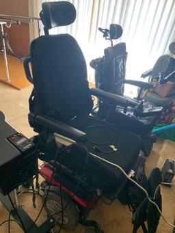 iLevel Q6 Edge Power wheelchair with dual controls