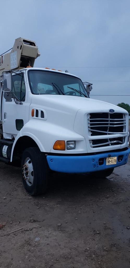 1998 Ford L8000 T/A Boom Truck