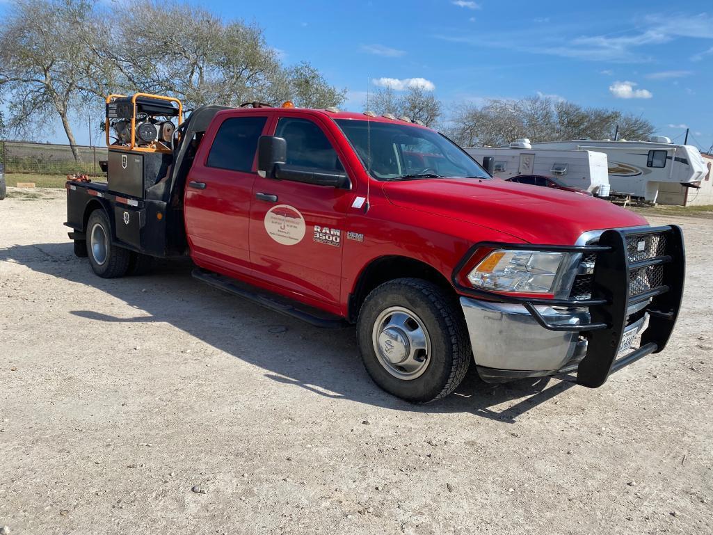 2014 Dodge Ram 3500 Crew Cab Flatbed Truck