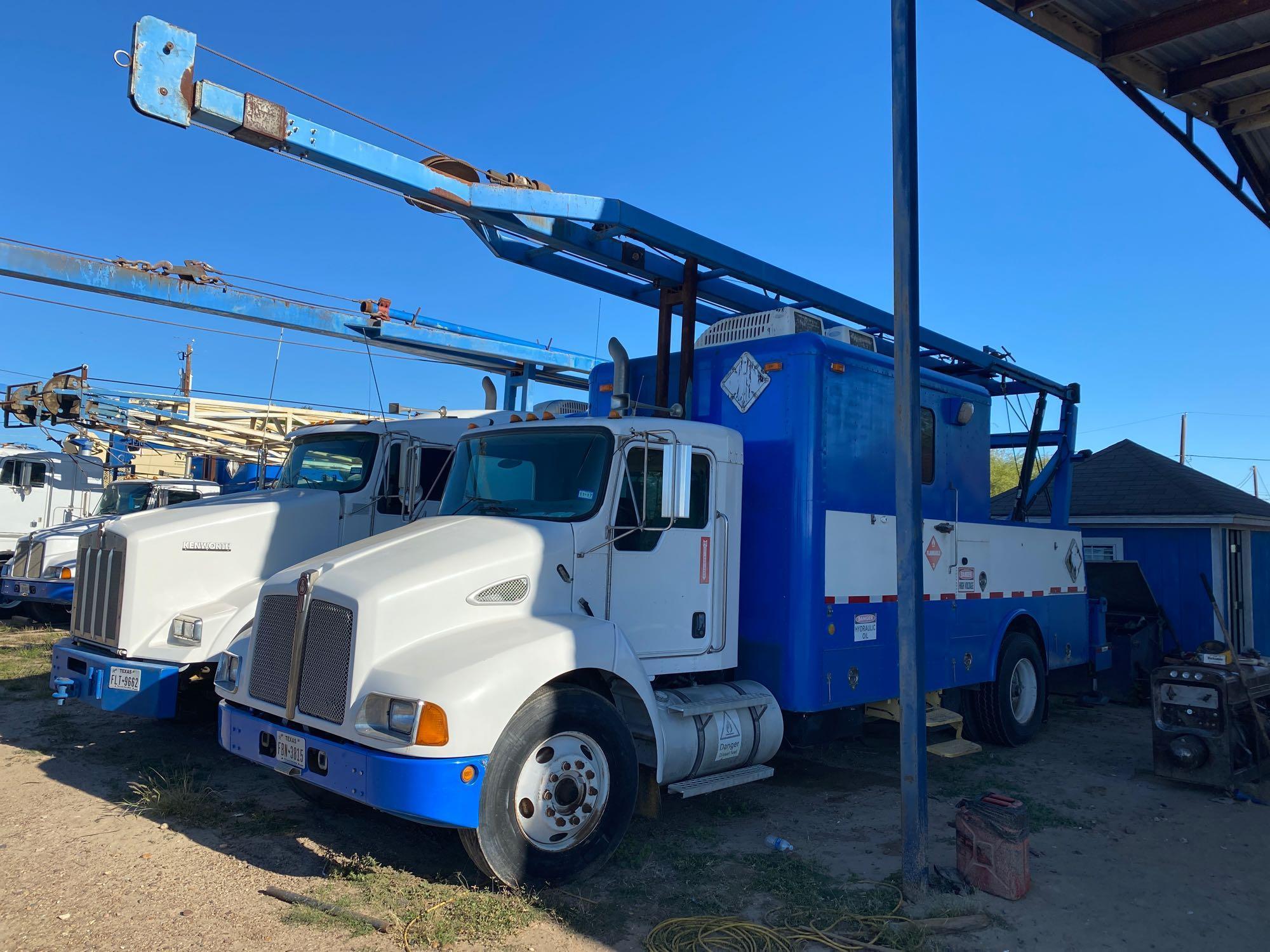 2005 Kenworth T300 S/A Quick Rig Truck