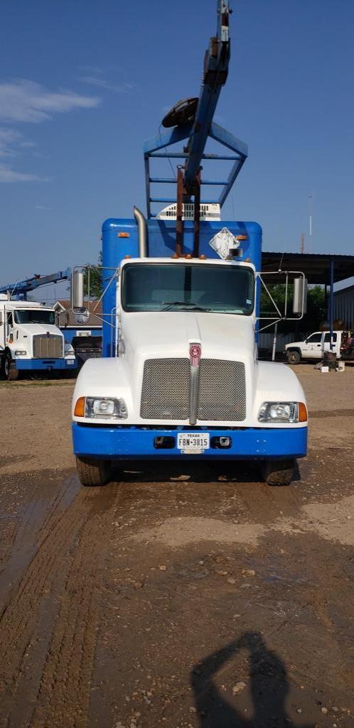 2005 Kenworth T300 S/A Quick Rig Truck