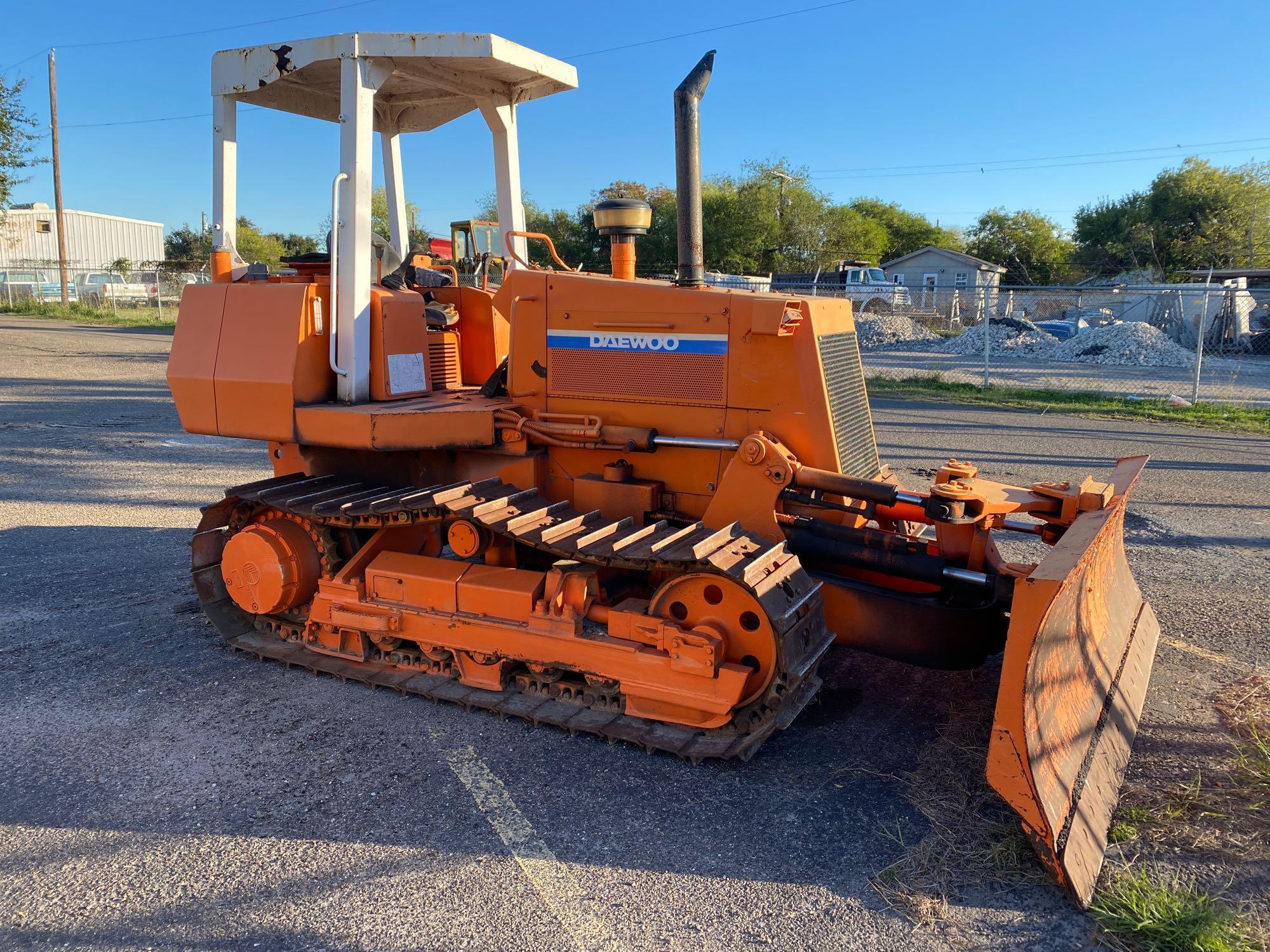 Daewoo DD80L Crawler Dozer0178