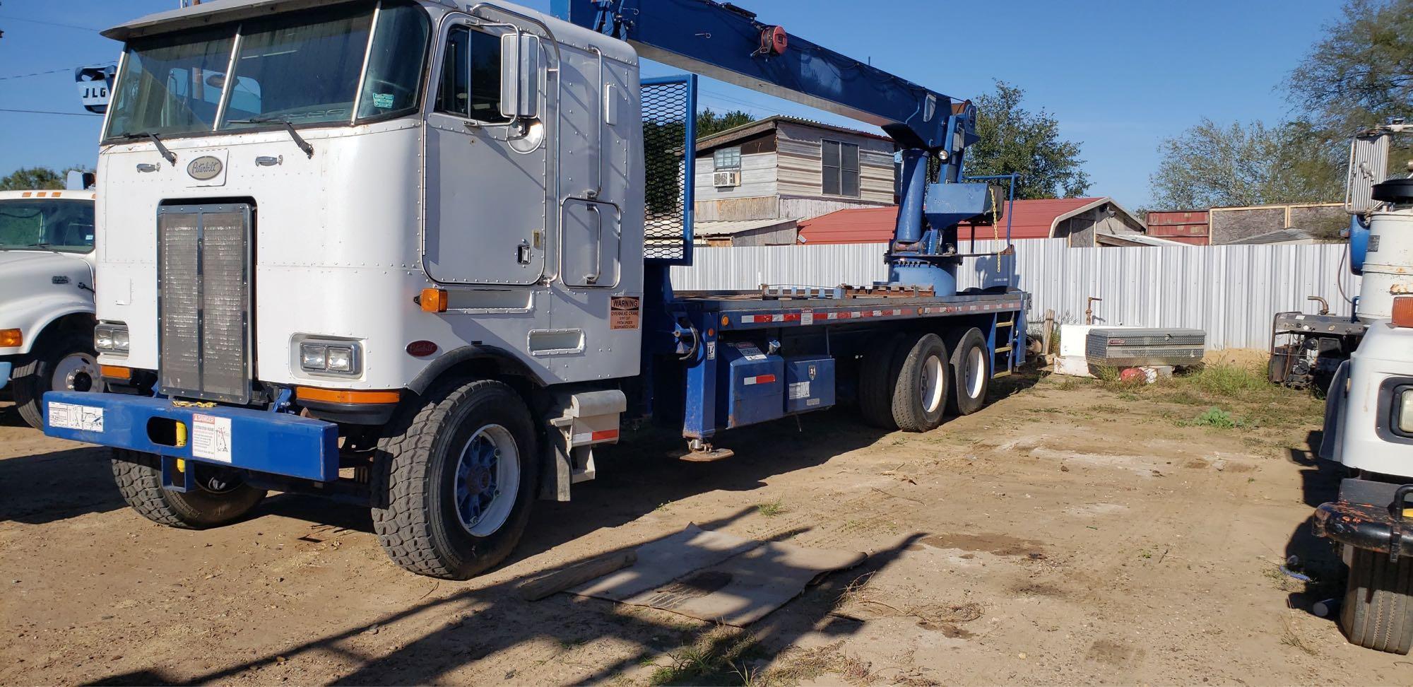 2000 Peterbilt 362 T/A Boom Truck