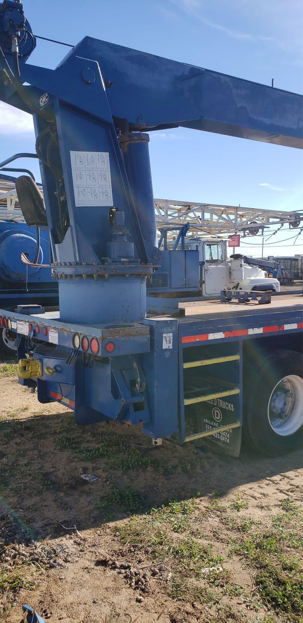 2000 Peterbilt 362 T/A Boom Truck