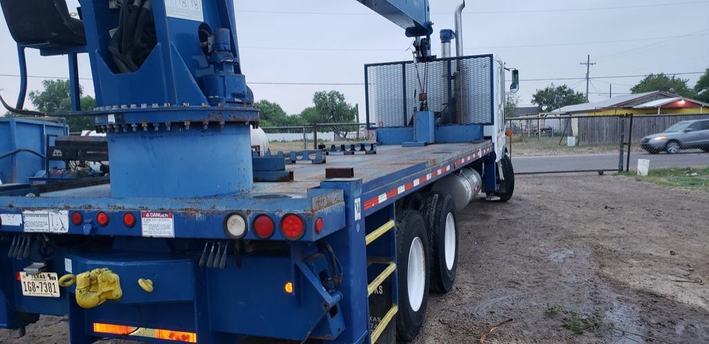 2000 Peterbilt 362 T/A Boom Truck