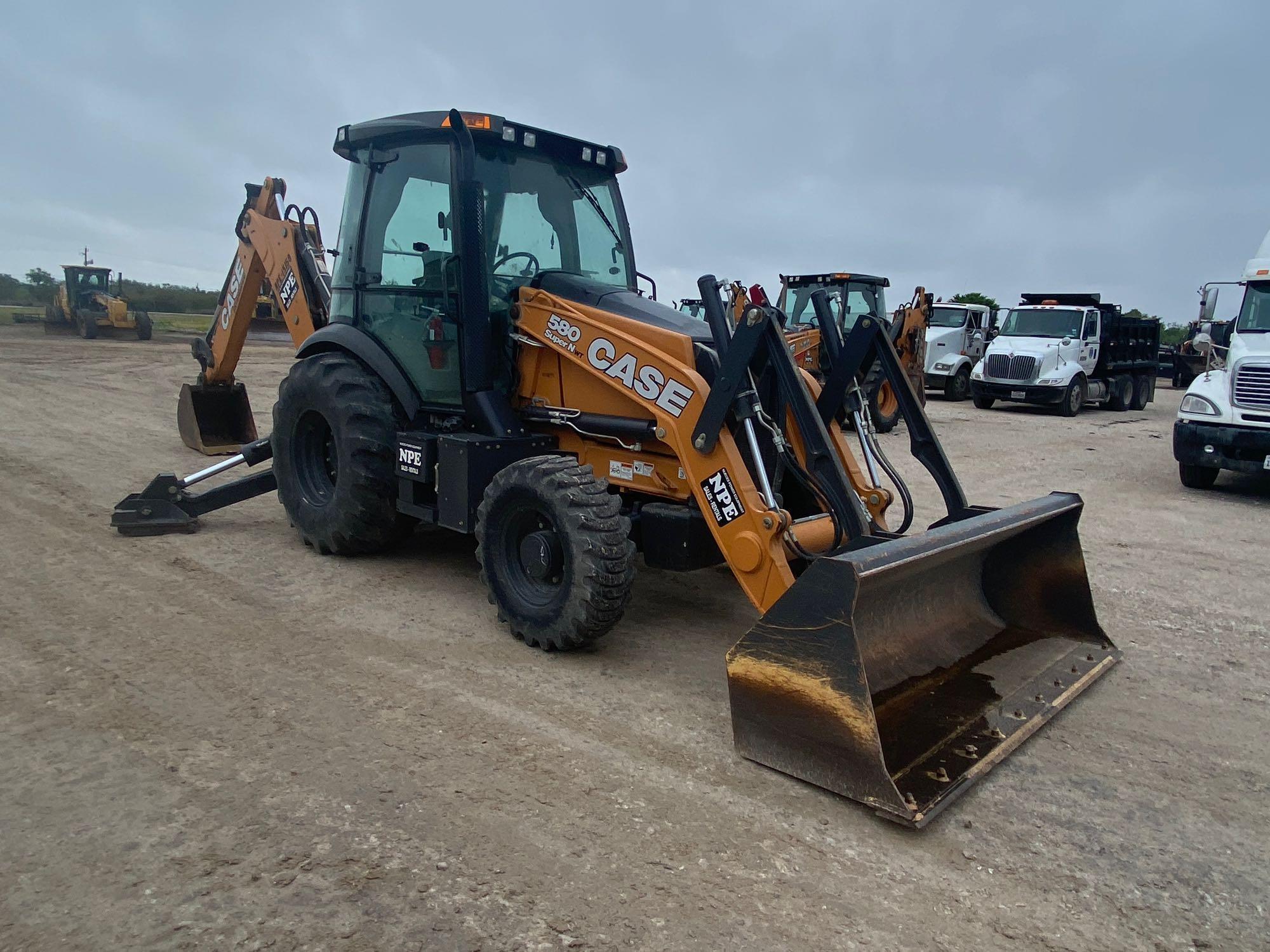 2018 Case 580SN WT 4x4 Loader Backhoe Loader